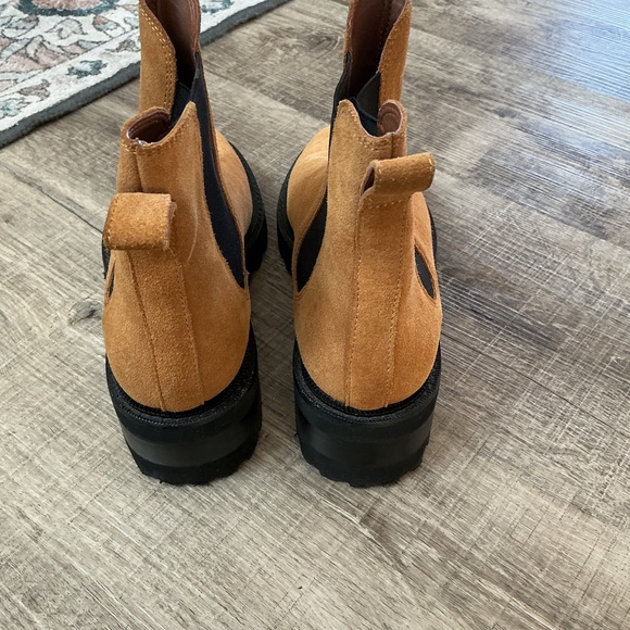 AEROSOLES Brown Suede Ankle Boots - Picture 4 of 8